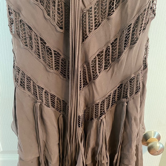 Dress - Picture 6 of 6